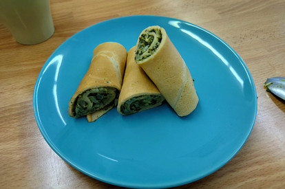 Herzhaftte Pfannkuchen mit Spinat und Feta