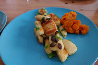 Kürbis-Kartoffel-Gnocchi mit Lauchzwiebelbutter