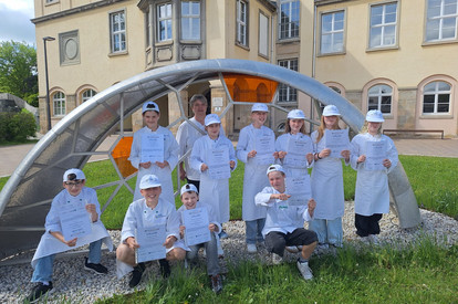 Schuljahresabschluss und Urkundenübergabe