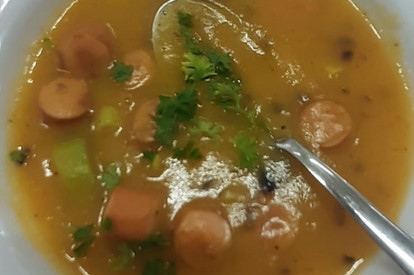 Kartoffelsuppe mit Würstchen
