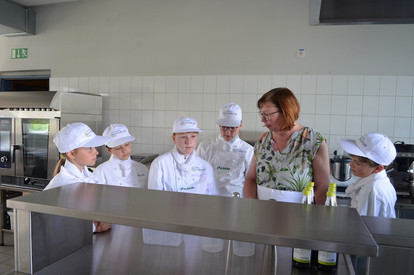 1. Treffen und Schnitttechniken- Kartoffelsuppe